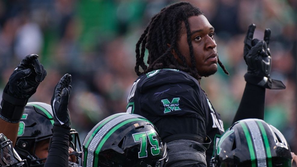 Image for story: PHOTOS: Marshall football hosts Sun Belt foe James Madison