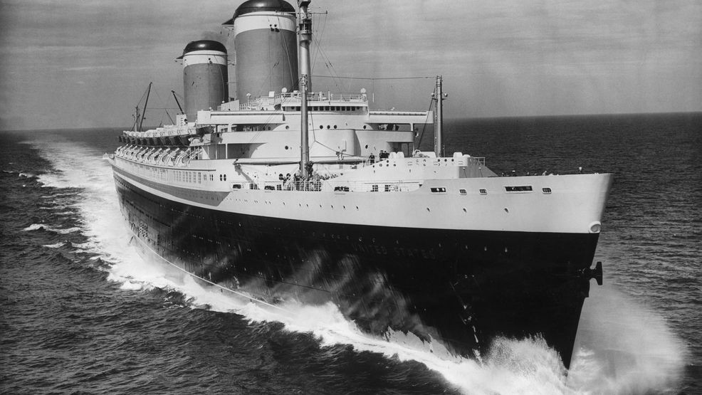 Image for story: A historic chapter in maritime history closes: the SS United States' last voyage