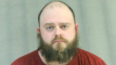 Image for story: Records: Man charged after found with bag of meth at Boone County recovery center 