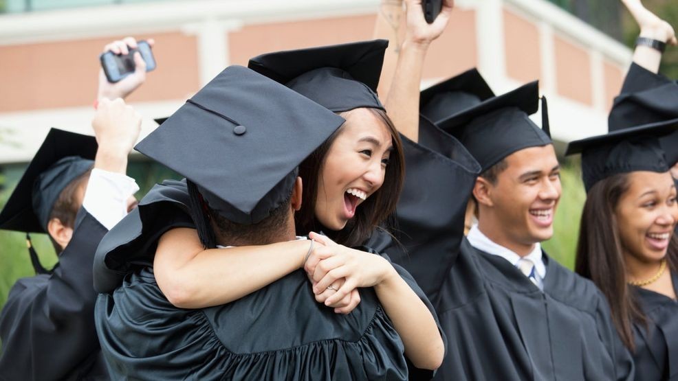 Image for story: Best savings accounts for new college grads