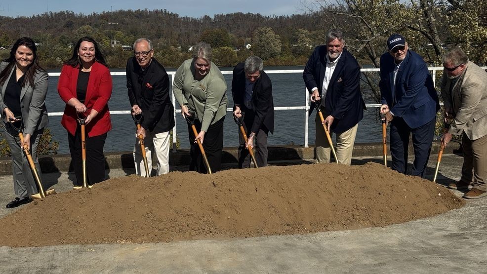 Image for story: Groundbreaking ceremony held at Huntington wastewater treatment plant