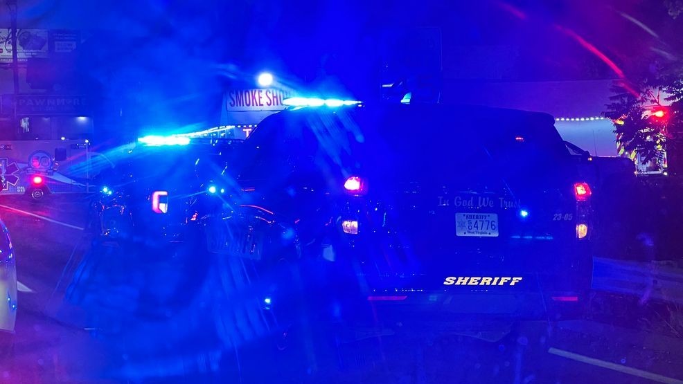 Image for story: Search resumes for man who jumped in river during Cabell County chase, deputies say