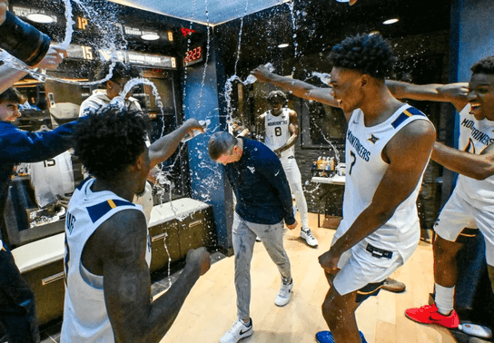 Image for story: WVU men's basketball tops Mount St. Mary's 70-54 in Ross Hodge's debut as head coach