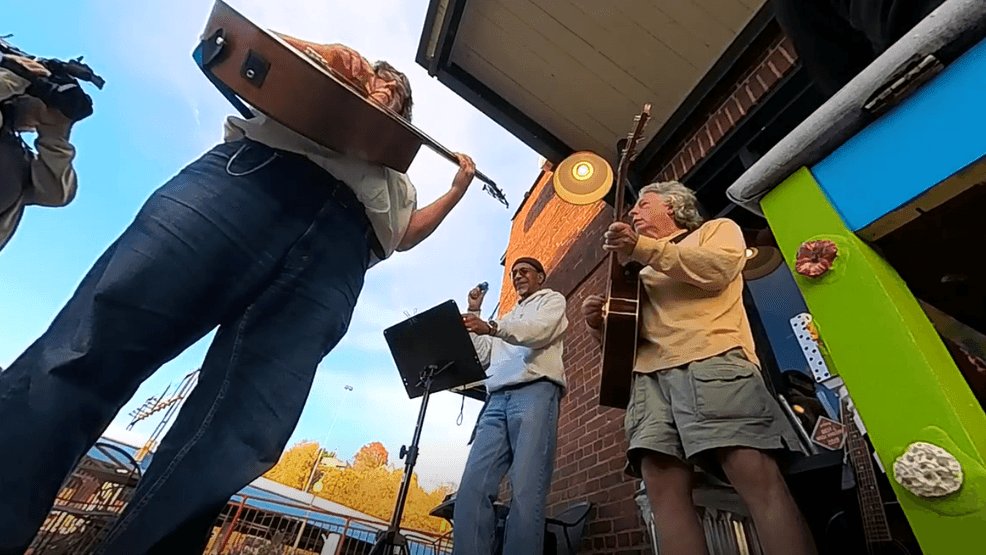 Image for story: Road Trippin'...Ants: Looking in all the places...