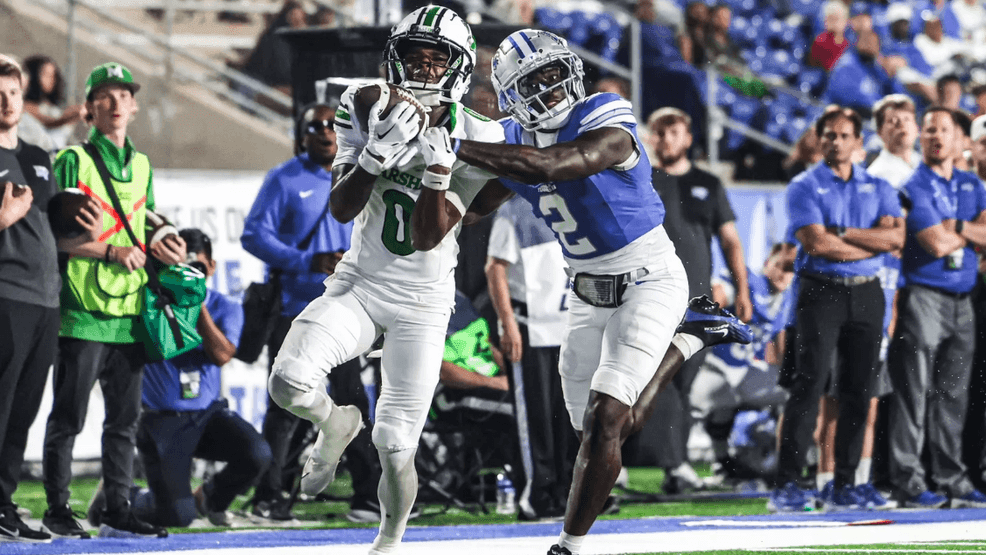 Image for story: Marshall spoils Middle Tennessee State's homecoming with 42-28 victory
